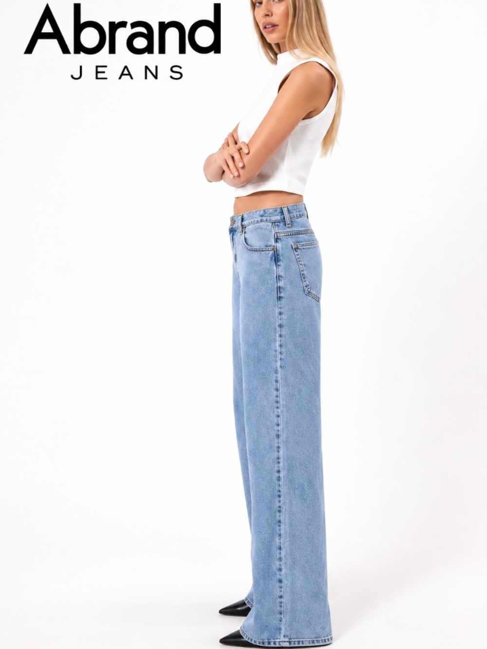 Abrand Jeans 95 Super Baggy an iconic '90s-inspired slouchy silhouette